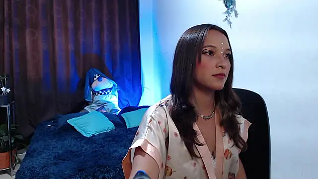 Zoe--khalL online show from February 3, 2026, 2:53 am