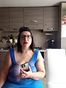 carolyne2023 online show from March 4, 2026, 9:17 am