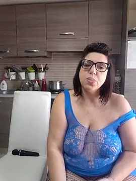 carolyne2023 online show from February 1, 2026, 9:07 am