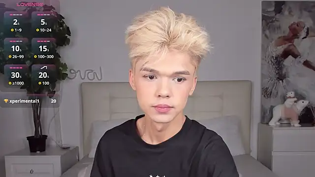 Felix Rey online show from December 19, 2025, 7:27 pm