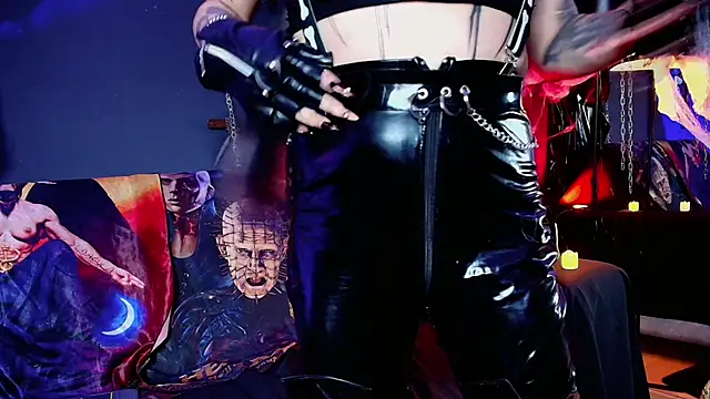 Snapshot of MorganaCrowley chatting on October 24, 2025, 12:04 pm MorganaCrowley online show from October 24, 2025, 12:04 pm