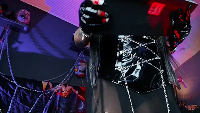 Snapshot of MorganaCrowley chatting on November 27, 2025, 12:05 pm MorganaCrowley online show from November 27, 2025, 12:05 pm