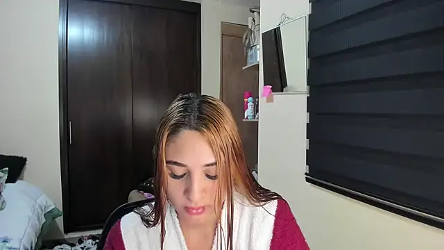 Snapshot of Amy_Walker chatting on April 15, 2026, 7:18 pm Amy Walker online show from April 15, 2026, 7:18 pm
