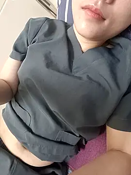 2 sex online show from April 27, 2026, 9:02 pm