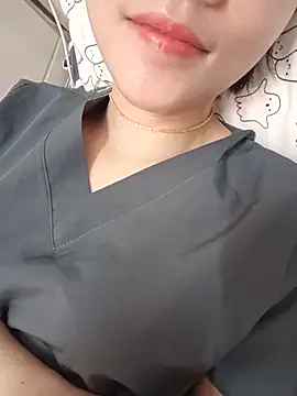 2 sex online show from June 17, 2026, 4:23 am