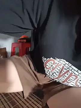 2 sex online show from June 17, 2026, 6:29 pm