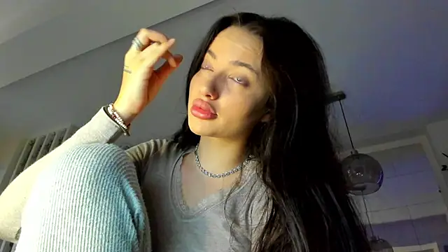 Snapshot of IreneVON chatting on October 17, 2025, 3:54 am IreneVON online show from October 17, 2025, 3:54 am