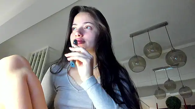 Snapshot of IreneVON chatting on November 10, 2025, 4:39 am IreneVON online show from November 10, 2025, 4:39 am