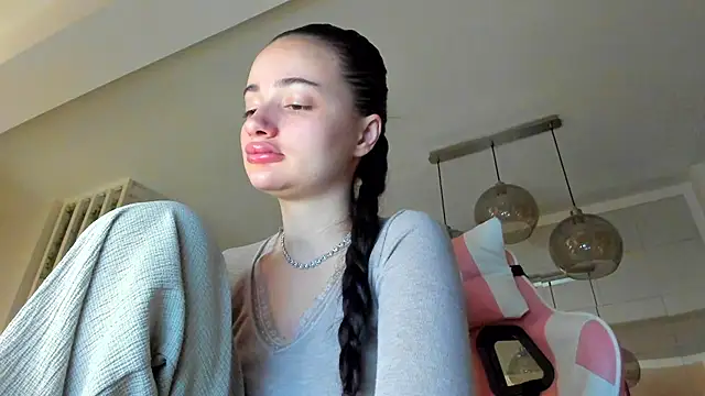 IreneVON online show from January 13, 2026, 3:43 am