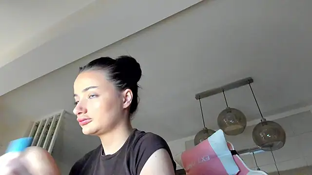 IreneVON online show from January 9, 2026, 4:30 am