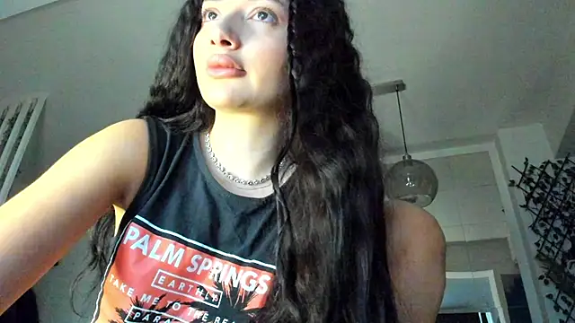 Snapshot of IreneVON chatting on November 8, 2025, 6:17 am IreneVON online show from November 8, 2025, 6:17 am