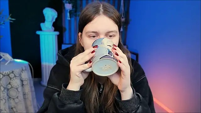 Snapshot of FioraMarmoris chatting on March 22, 2026, 5:32 am FioraMarmoris online show from March 22, 2026, 5:32 am