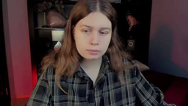 Snapshot of FioraMarmoris chatting on February 15, 2026, 5:19 am FioraMarmoris online show from February 15, 2026, 5:19 am