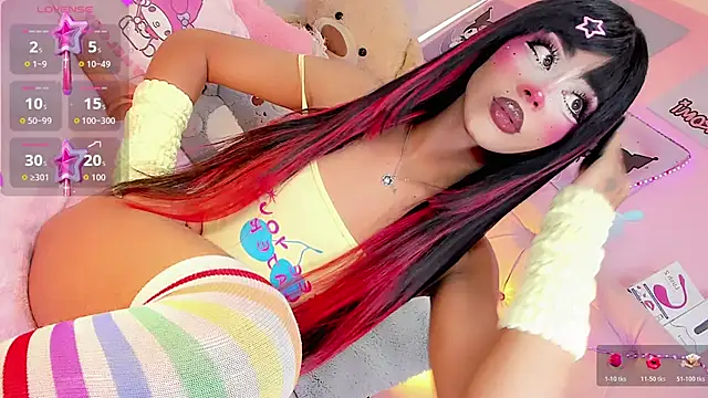Snapshot of Cute_Roxxy chatting on June 6, 2026, 5:29 pm Cute Roxxy online show from June 6, 2026, 5:29 pm