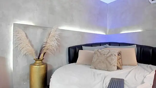 Nicol Lopez 1 online show from January 18, 2026, 12:19 pm