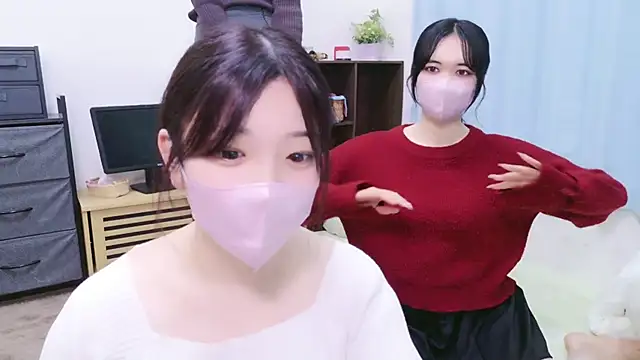 HaruruHappy online show from March 13, 2025, 2:44 pm