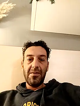 Snapshot of Sextructor@xh chatting on January 7, 2026, 1:32 am Sextructorxh online show from January 7, 2026, 1:32 am