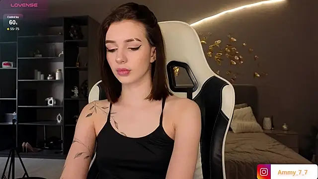 Snapshot of ammy_cummy chatting on October 12, 2025, 10:05 am ammy cummy online show from October 12, 2025, 10:05 am