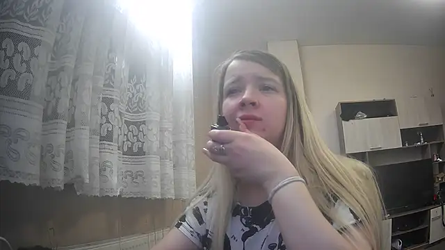 ViolaCandy online show from October 27, 2025, 4:57 am