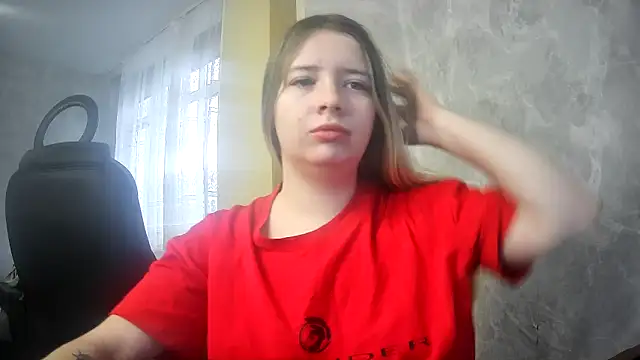 ViolaCandy online show from November 4, 2025, 7:45 am