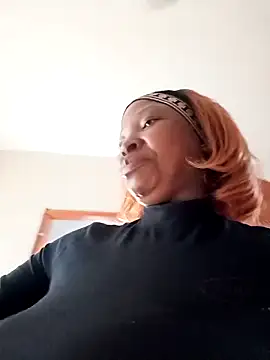 Snapshot of Mayo01_ chatting on November 5, 2025, 3:59 pm Mayo01 online show from November 5, 2025, 3:59 pm