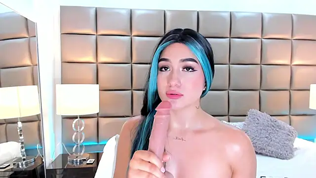 AnnyHizzle online show from February 23, 2025, 1:13 am