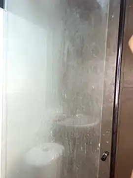 liaa 18 online show from October 16, 2025, 3:48 am