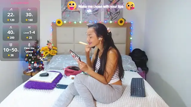 Snapshot of valentina_hearts chatting on January 6, 2025, 2:04 am valentina hearts online show from January 6, 2025, 2:04 am