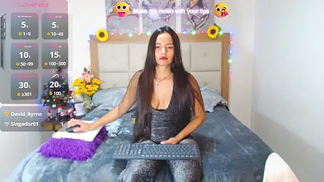 Snapshot of valentina_hearts chatting on December 17, 2024, 3:17 am valentina hearts online show from December 17, 2024, 3:17 am