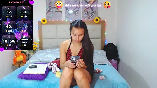 Snapshot of valentina_hearts chatting on January 27, 2025, 10:16 pm valentina hearts online show from January 27, 2025, 10:16 pm
