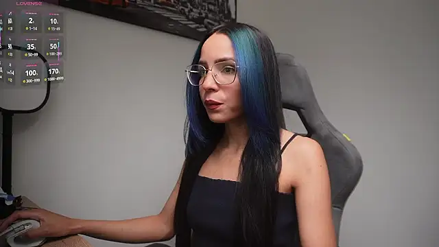 Snapshot of little-eli chatting on February 7, 2026, 7:11 pm little-eli online show from February 7, 2026, 7:11 pm