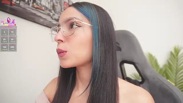 Snapshot of little-eli chatting on March 21, 2026, 7:18 pm little-eli online show from March 21, 2026, 7:18 pm