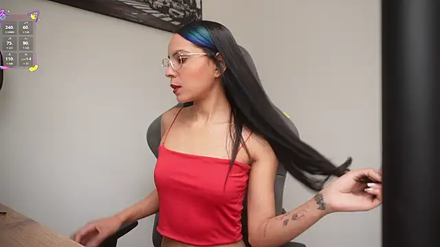 Snapshot of little-eli chatting on February 10, 2026, 7:13 pm little-eli online show from February 10, 2026, 7:13 pm