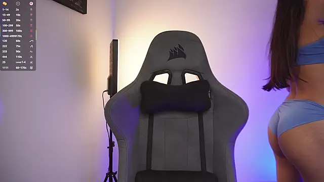 little-eli online show from October 19, 2025, 7:27 pm