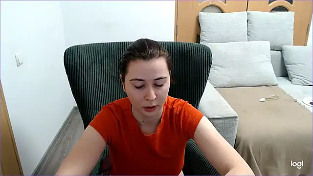 Snapshot of VioletaFlower7 chatting on March 1, 2026, 7:41 am VioletaFlower7 online show from March 1, 2026, 7:41 am