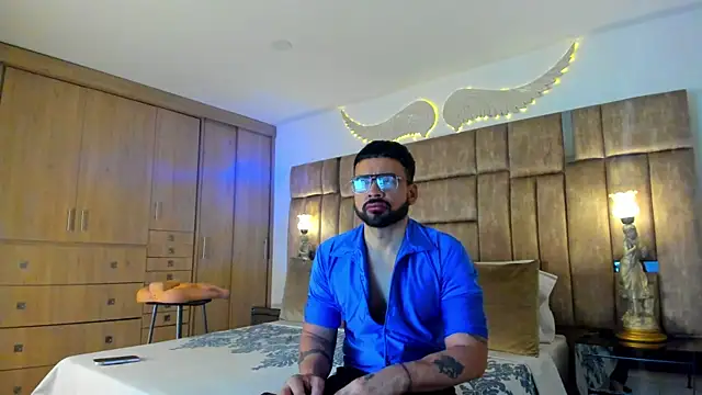 Snapshot of petterwilly1 chatting on August 6, 2026, 3:07 pm petterwilly1 online show from August 6, 2026, 3:07 pm