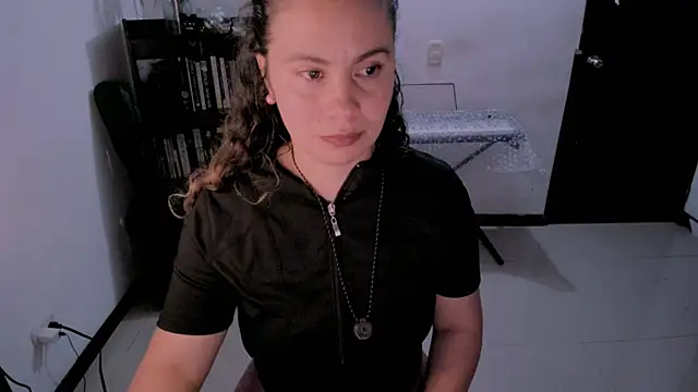 gigi stephans online show from August 1, 2026, 2:20 am