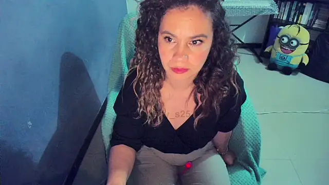 gigi stephans online show from June 21, 2026, 3:34 am