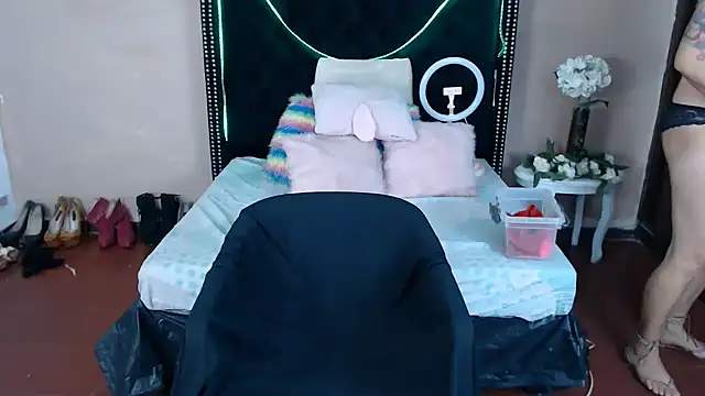 VioletaaaSlave online show from December 15, 2025, 11:05 am