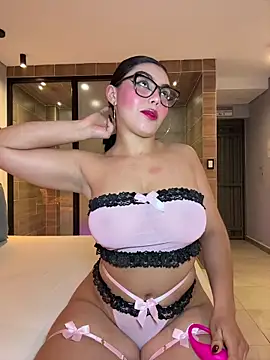 Snapshot of zui_lu chatting on October 29, 2025, 3:05 am zui lu online show from October 29, 2025, 3:05 am