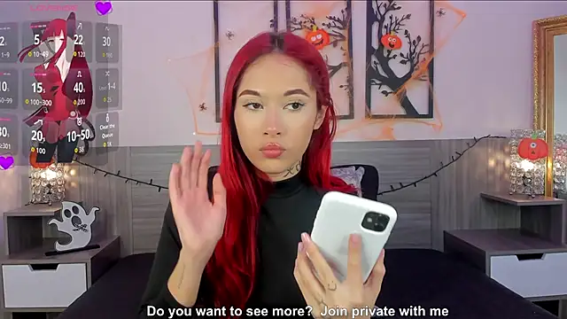 Snapshot of SkinnyFoxy chatting on October 10, 2025, 7:36 pm SkinnyFoxy online show from October 10, 2025, 7:36 pm