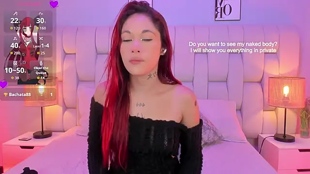 Snapshot of SkinnyFoxy chatting on April 18, 2026, 8:09 pm SkinnyFoxy online show from April 18, 2026, 8:09 pm