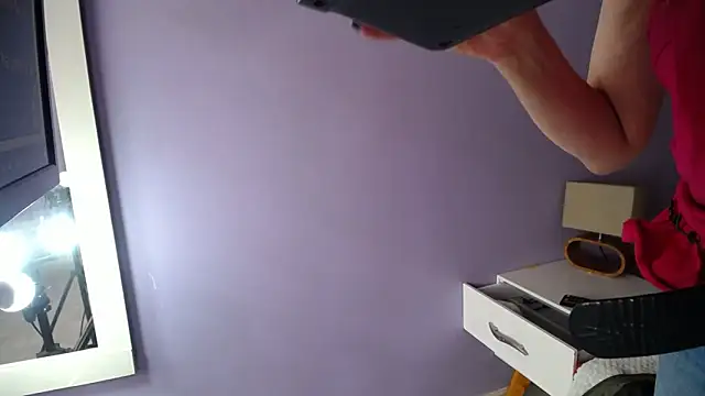 sophia ny online show from February 28, 2026, 12:49 pm