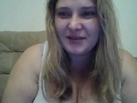 Snapshot of ParisMimi chatting on November 11, 2025, 9:15 am ParisMimi online show from November 11, 2025, 9:15 am