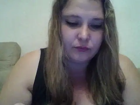 Snapshot of ParisMimi chatting on October 17, 2025, 9:38 pm ParisMimi online show from October 17, 2025, 9:38 pm