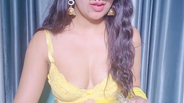 Snapshot of Aashika-Kaur chatting on August 6, 2026, 5:02 am Aashika-Kaur online show from August 6, 2026, 5:02 am