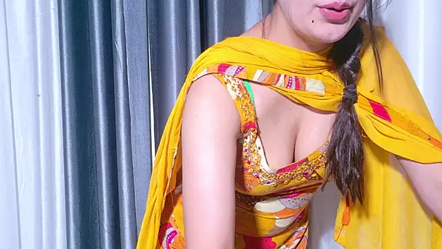Aashika-Kaur online show from April 27, 2026, 4:21 am