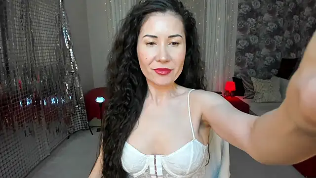 KarinaSweeety online show from April 16, 2026, 9:32 am