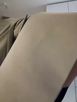 WildOrchid online show from December 1, 2024, 8:14 pm