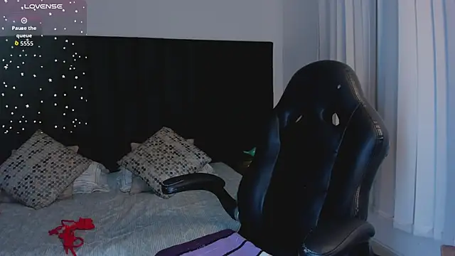 BarbaraKnox  online show from October 11, 2025, 12:33 am